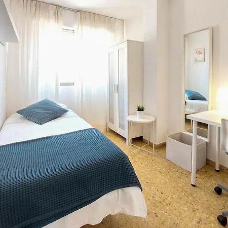 Cozy In Castello De La Plana Apartment